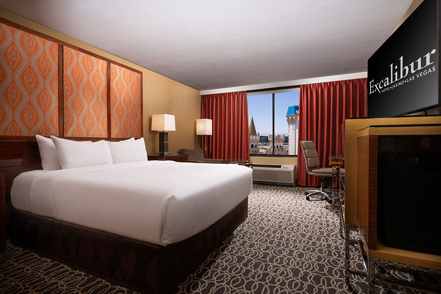 Newly Renovated Resort Tower Room with King Bed