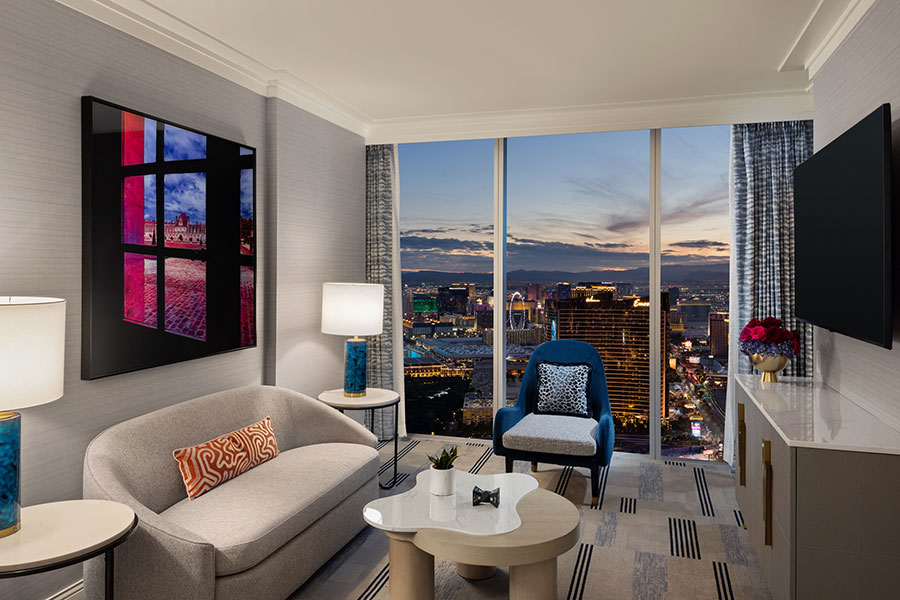 Royal Suite with Strip View - Living Area