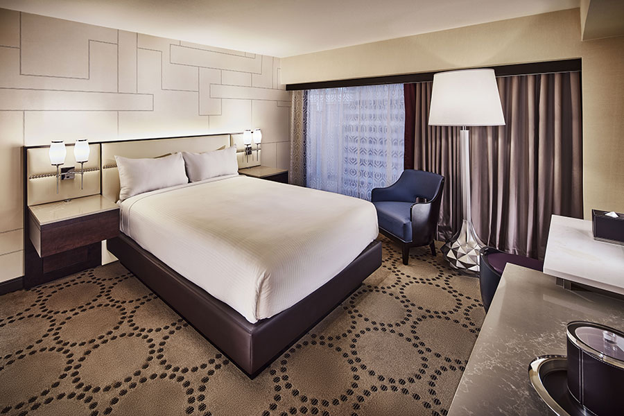 Mountain Room with Queen Bed