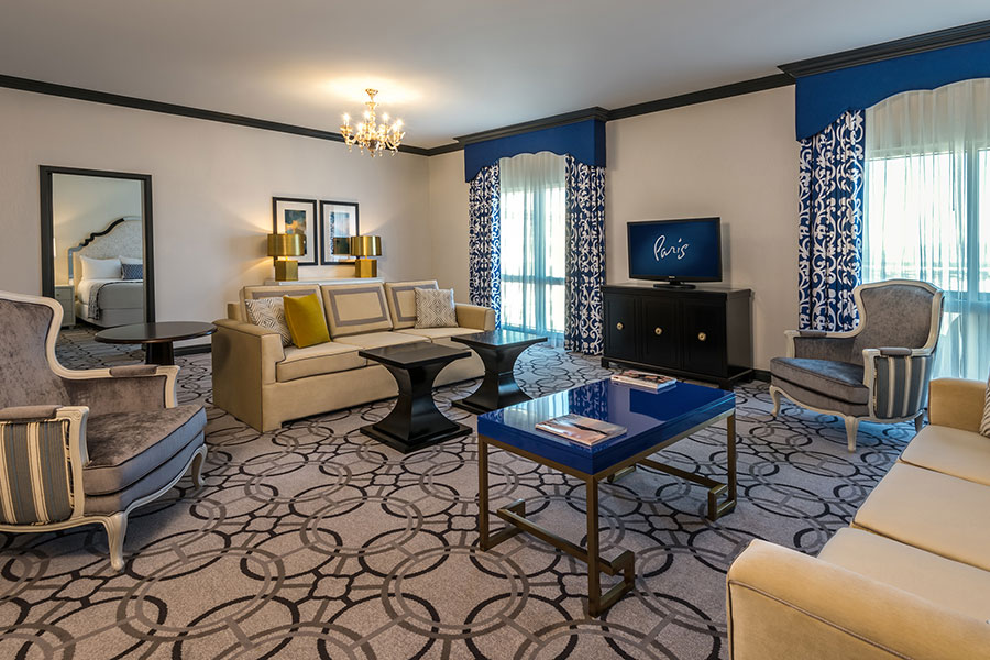 Magnifique Suite Living Room