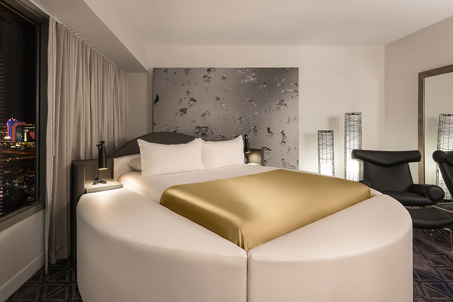 Ultra Panorama Suite with King Bed