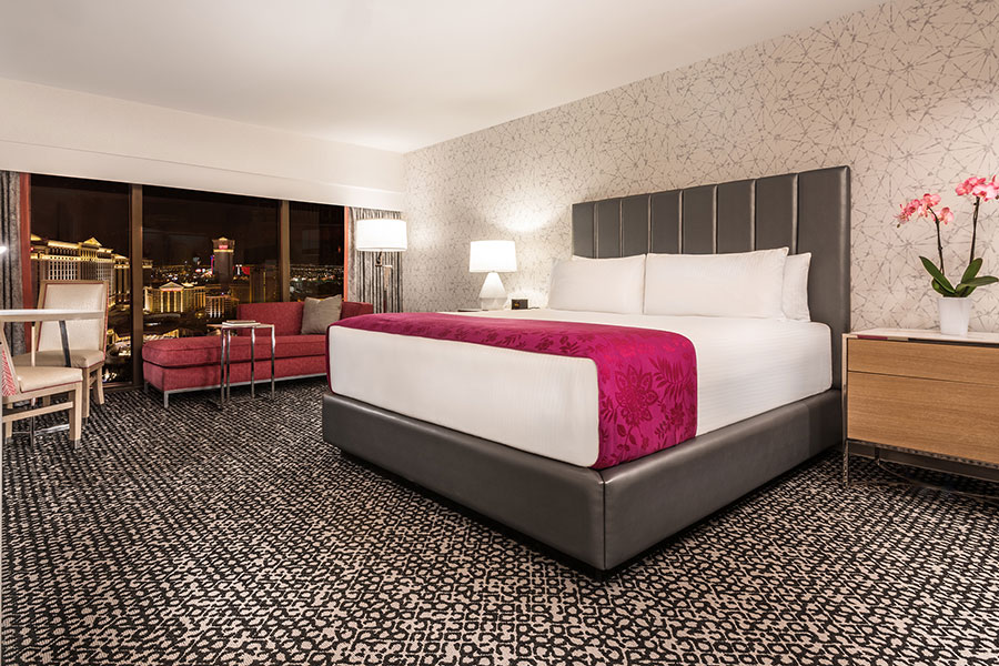 Flamingo Room with King Bed