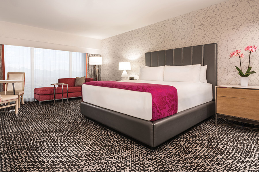 Flamingo Room with King Bed