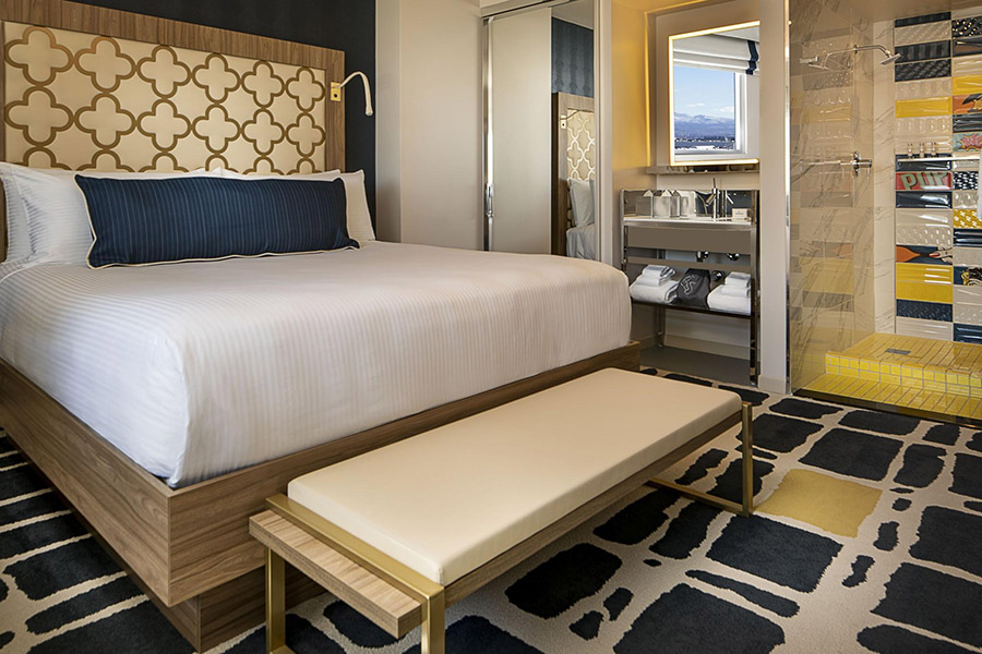 Blanca Room with King Bed